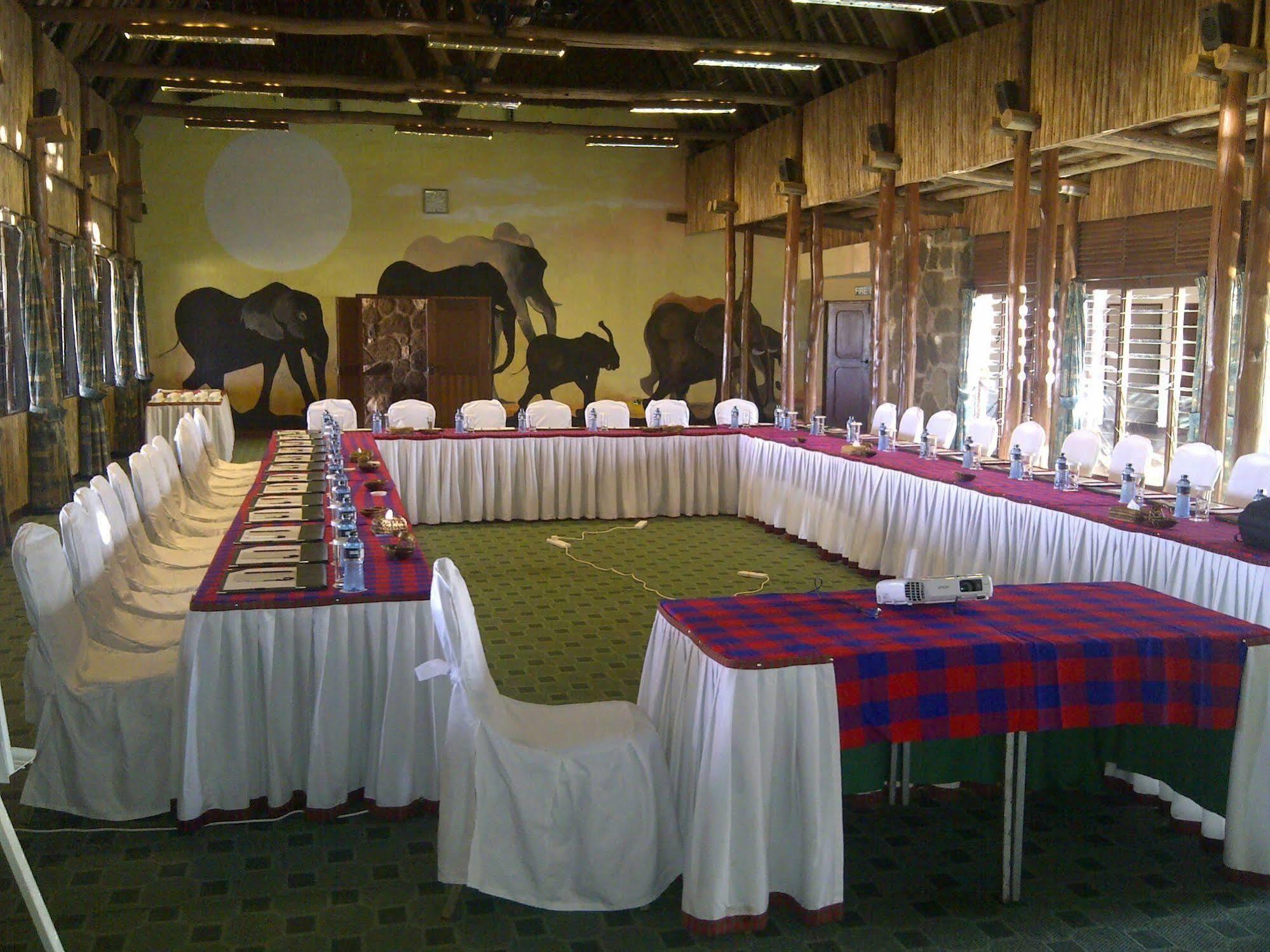Kilaguni Serena Safari Lodge Tsavo ภายนอก รูปภาพ